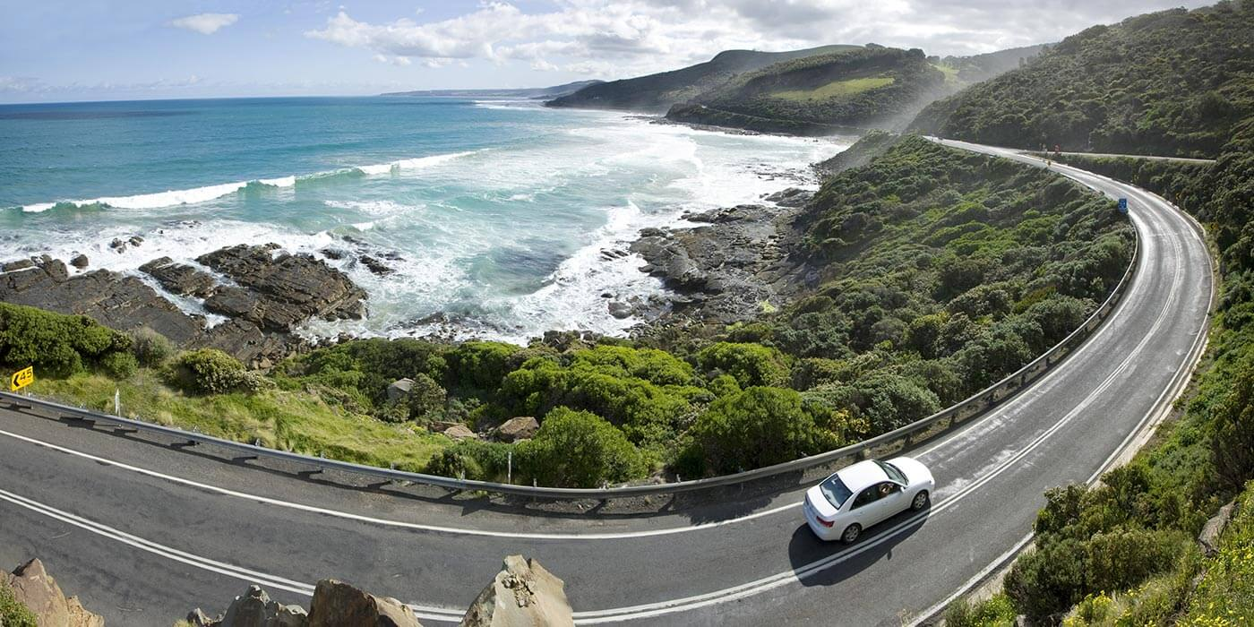 Explore the stunning beauty of the Great Ocean Road